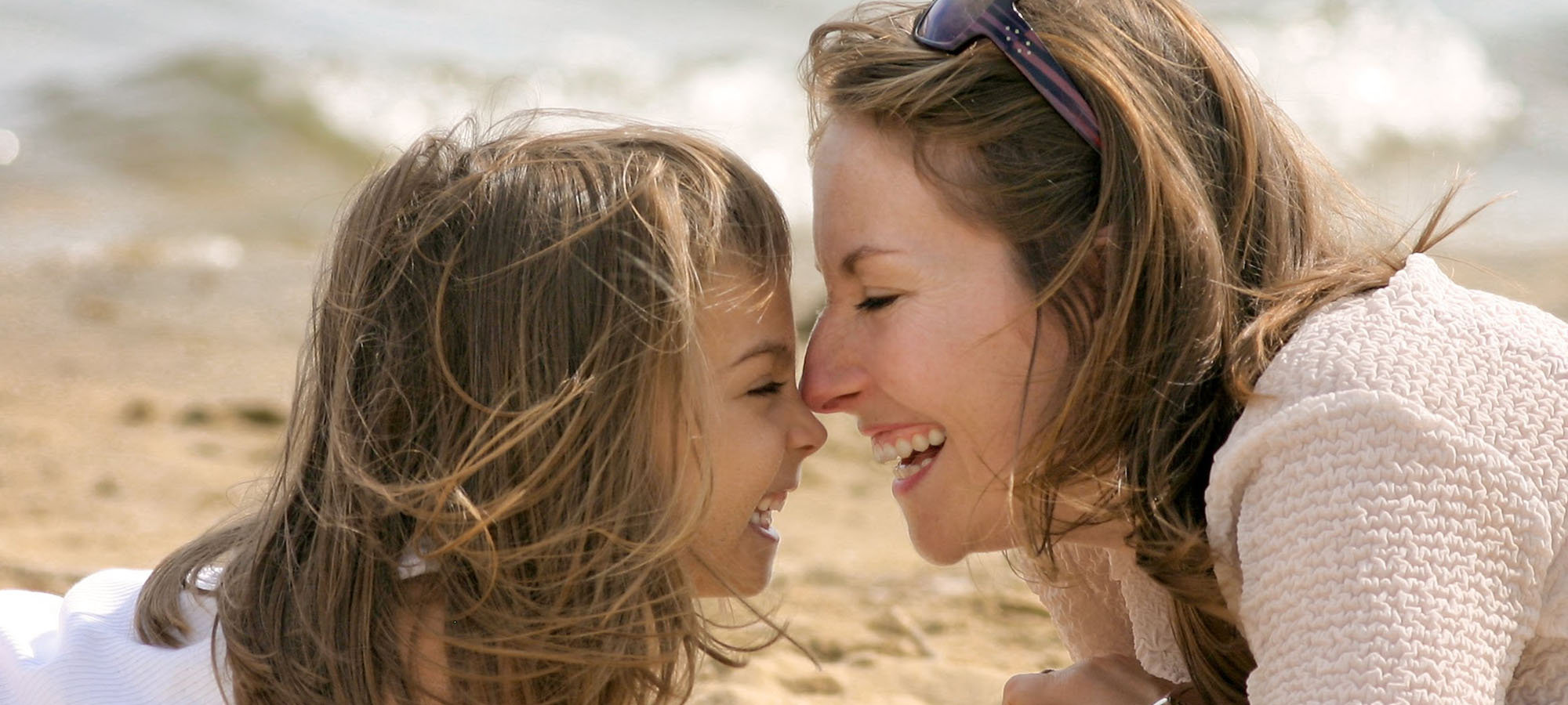 mum and daughter image