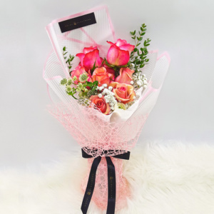 Pink Roses Bouquet Gift