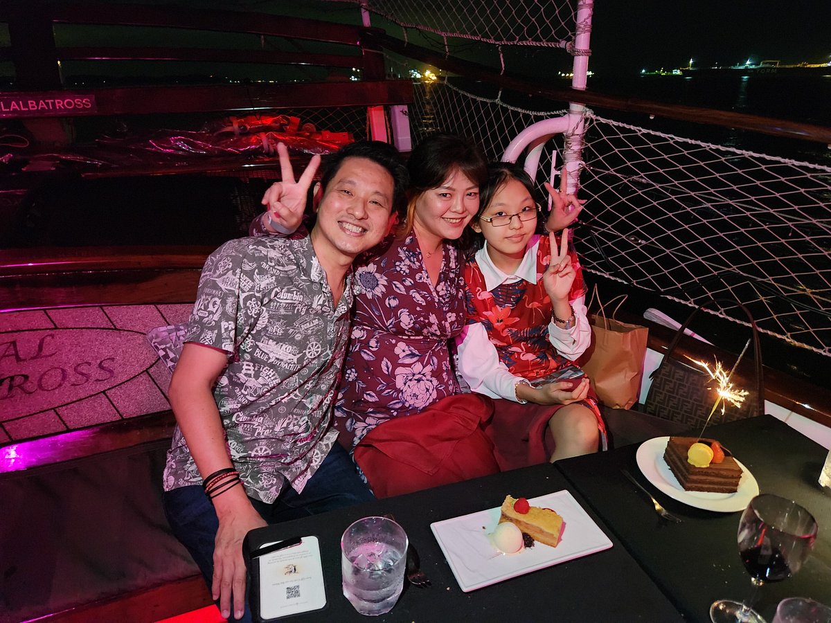 Singapore Birthday Celebration | Royal Albatross